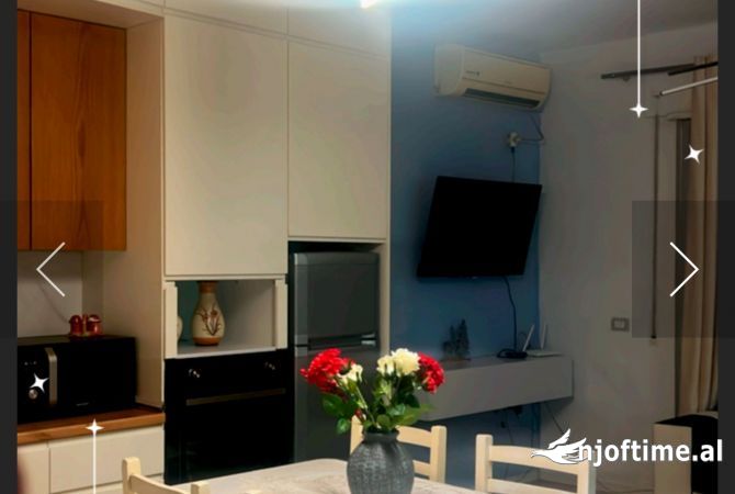 Shtepi me qera Apartament ne Tirane, 1+1, Mobilimi E mobiluar, Pagesa 550  Euro.