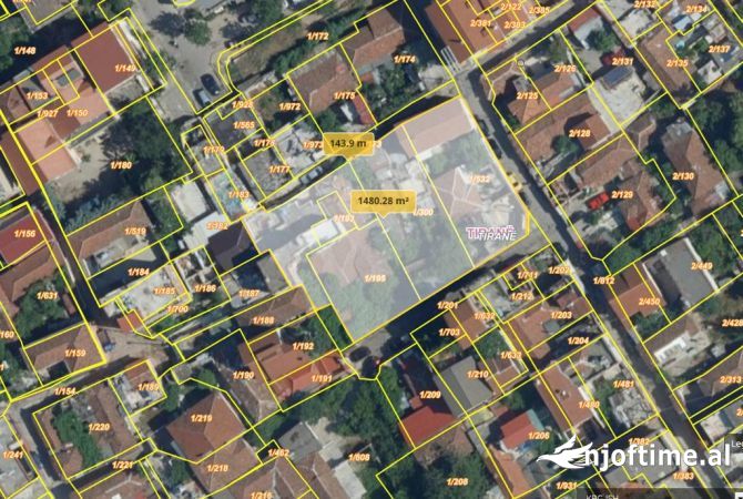 Terreno in vendita  a Tirana - 360,000 Euro