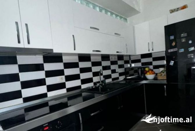 Shtepi ne shitje 1+1 ne Tirane - 224,000 Euro