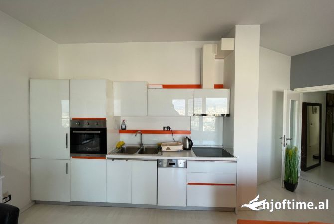 Shtepi me qera Apartament ne Tirane, 2+1, Mobilimi E mobiluar, Pagesa 700  Euro.