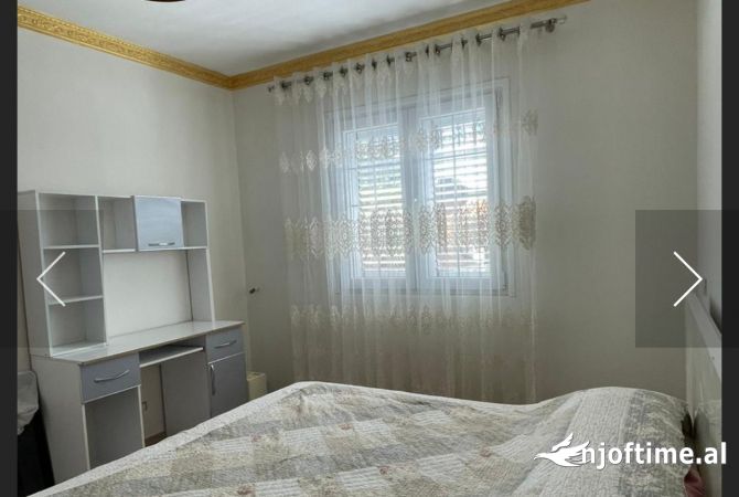 Shtepi me qera 5+1 ne Tirane - 1,300 Euro