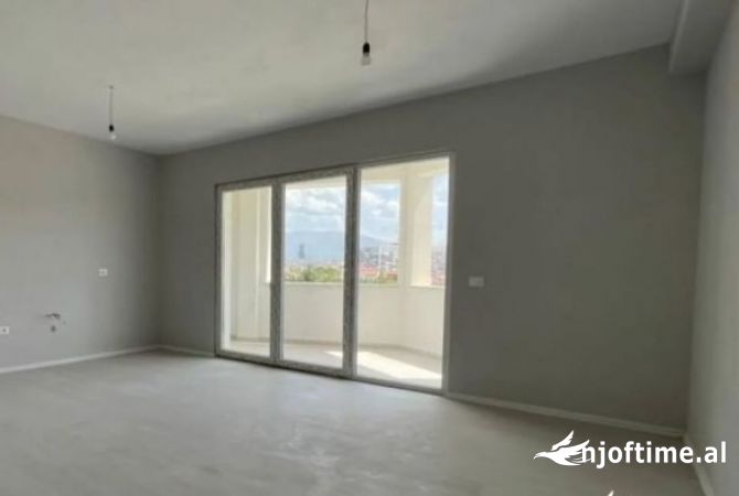 Shtepi me qera 2+1 ne Tirane - 54,000 Leke