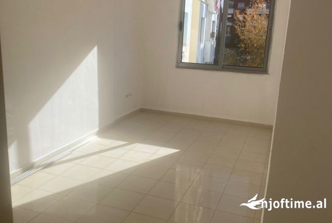 Shtepi ne shitje 2+1 ne Tirane - 84,999 Euro