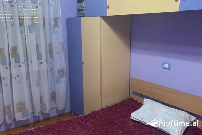 Shtepi me qera Apartament ne Tirane, 3+1, Mobilimi E mobiluar, Pagesa 45,000  Leke.