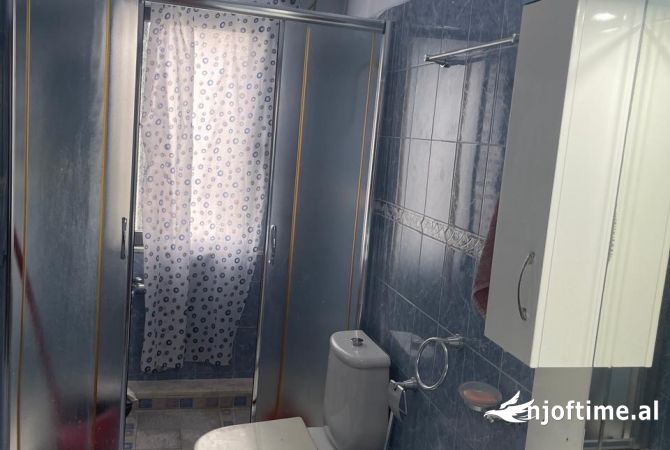 Shtepi me qera Apartament ne Tirane, 3+1, Mobilimi E mobiluar, Pagesa 45,000  Leke.