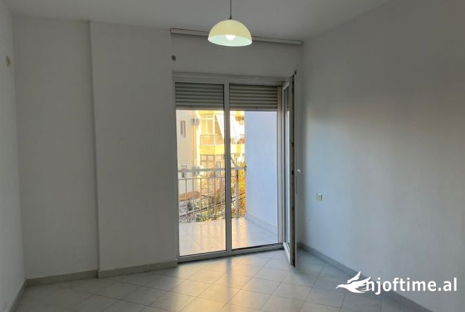Shtepi ne shitje 1+1 ne Tirane - 119,000 Euro