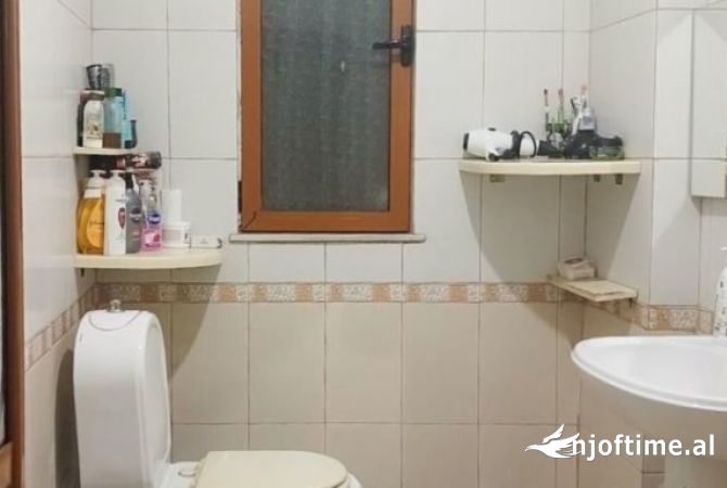 Shtepi ne shitje 1+1 ne Tirane - 10,800,000 Leke