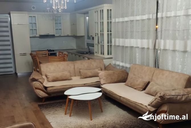 Shtepi me qera 2+1 ne Tirane - 500 Euro