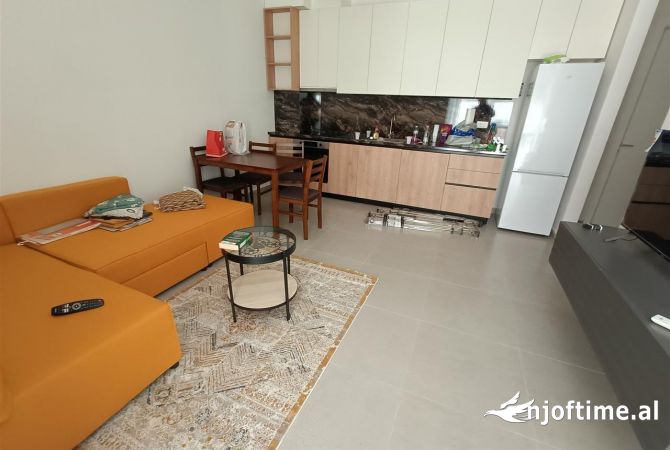 Shtepi me qera 2+1 ne Tirane - 850 Euro