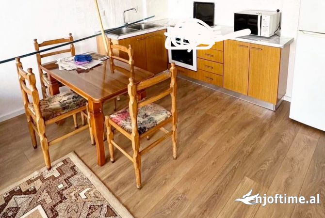 Shtepi me qera 2+1 ne Tirane - 45,000 Leke