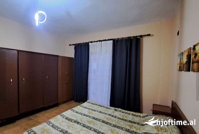 Shtepi me qera Apartament ne Tirane, 1+1, Mobilimi E mobiluar, Pagesa 600  Euro.
