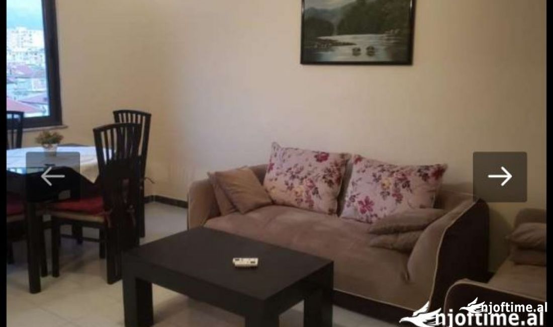Shtepi ne shitje Apartament ne Tirane, 2+1, Mobilimi E mobiluar, Pagesa 88,000  Euro.