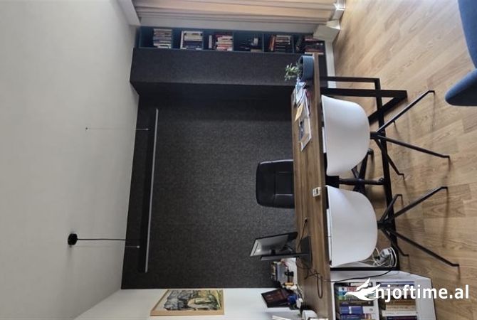 Ambient biznesi me qera 3+1 ne Tirane - 700 Euro