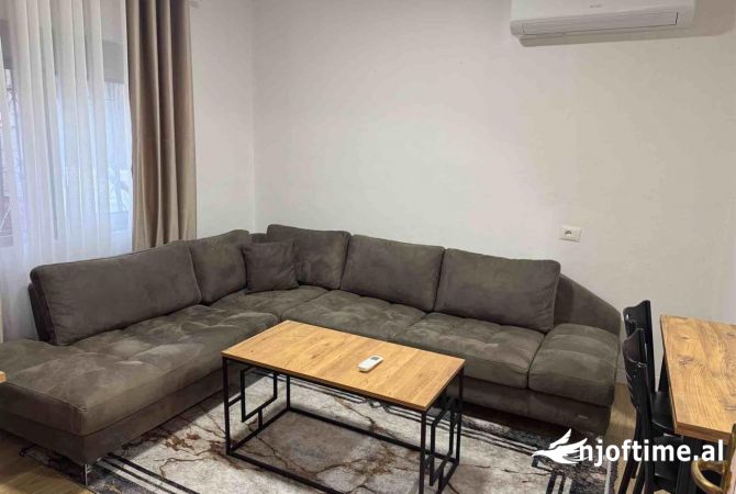 Shtepi me qera 1+1 ne Tirane - 400 Euro