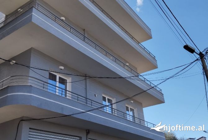 Shtepi ne shitje 7+1 ne Tirane - 650,000 Euro