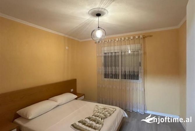 Shtepi me qera Apartament ne Tirane, 1+1, Mobilimi E mobiluar, Pagesa 45,000  Leke.