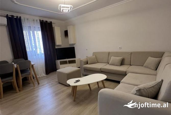 Shtepi ne shitje 1+1 ne Tirane - 90,000 Euro