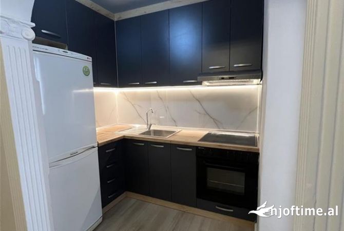Shtepi ne shitje 1+1 ne Tirane - 90,000 Euro