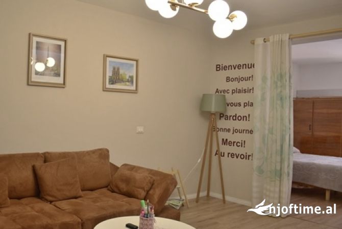 Shtepi me qera 2+1 ne Tirane - 500 Euro