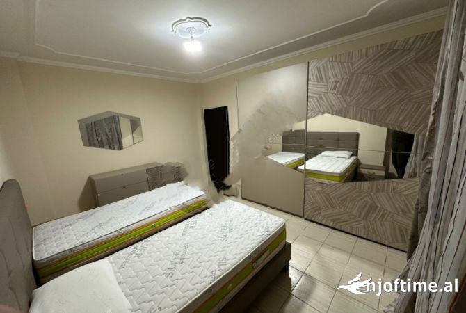 Shtepi me qera Apartament ne Tirane, 1+1, Mobilimi E mobiluar, Pagesa 50,000  Leke.