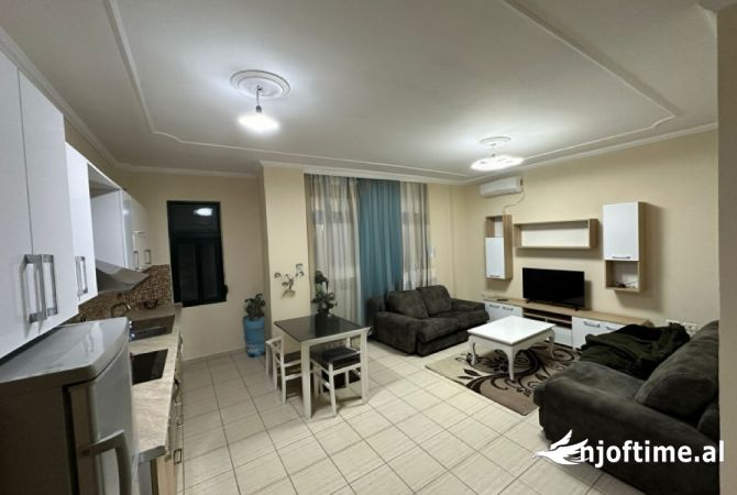 Shtepi me qera 1+1 ne Tirane - 50,000 Leke