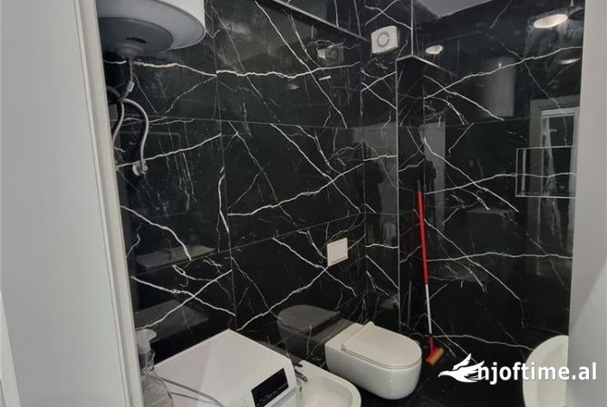 Shtepi me qera Apartament ne Tirane, 2+1, Mobilimi E mobiluar, Pagesa 600  Euro.