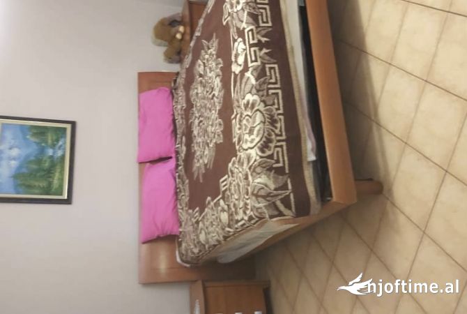 Shtepi me qera Apartament ne Tirane, 1+1, Mobilimi E mobiluar, Pagesa 620  Euro.