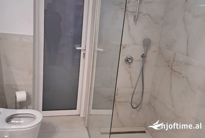 Shtepi me qera Apartament ne Tirane, 1+1, Mobilimi E mobiluar, Pagesa 600  Euro.