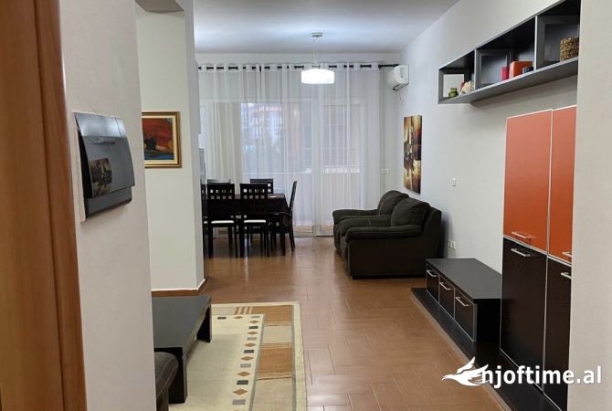 Shtepi me qera 2+1 ne Tirane - 600 Euro