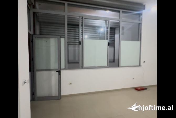 Ambient biznesi ne shitje 1+1 ne Tirane - 67,000 Euro