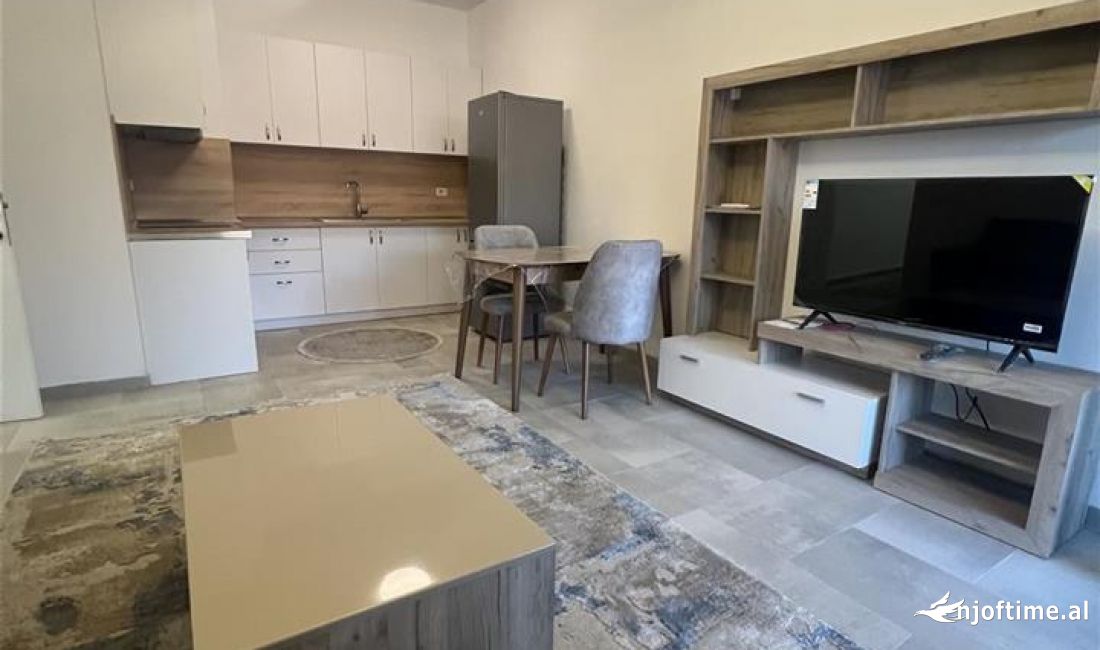 Shtepi me qera Apartament ne Tirane, 2+1, Mobilimi E mobiluar, Pagesa 600  Euro.