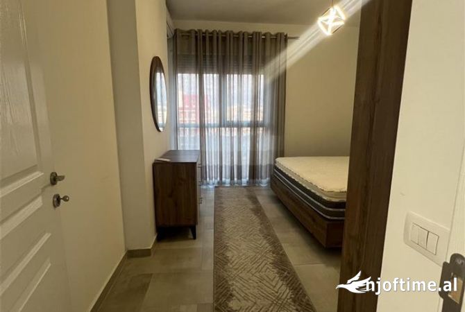 Shtepi me qera Apartament ne Tirane, 2+1, Mobilimi E mobiluar, Pagesa 600  Euro.