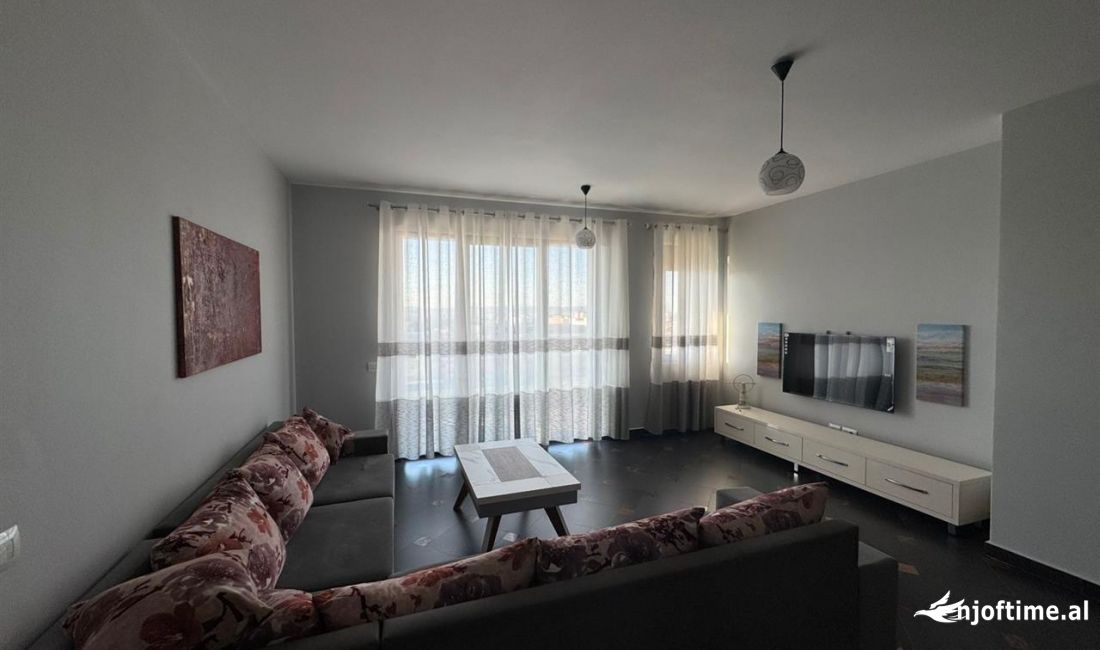 Shtepi me qera Apartament ne Tirane, 2+1, Mobilimi E mobiluar, Pagesa 500  Euro.