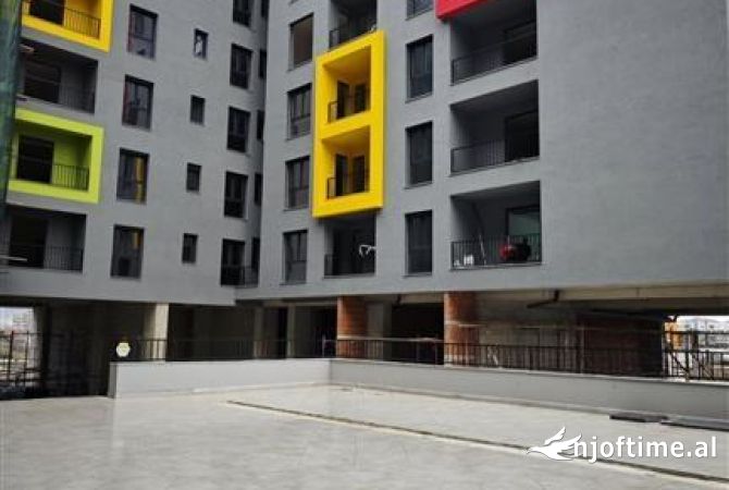 Shtepi ne shitje Apartament ne Tirane, 1+1, Mobilimi Bosh, pa mobiluar, Pagesa 82,500  Euro.