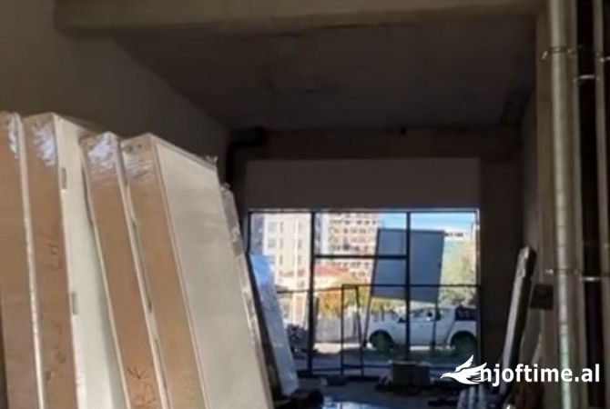 Ambient biznesi me qera 1+1 ne Tirane - 2,500 Euro