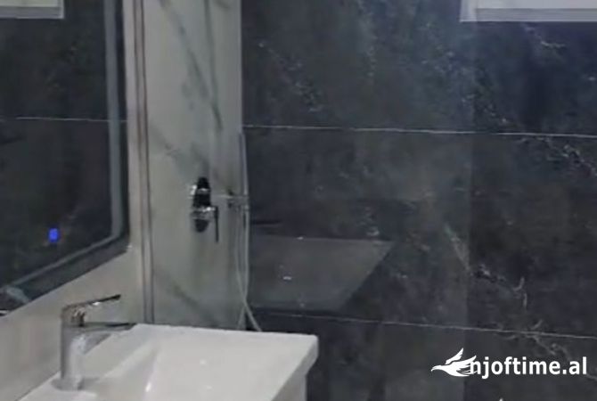 Shtepi me qera Apartament ne Tirane, 1+1, Mobilimi E mobiluar, Pagesa 650  Euro.