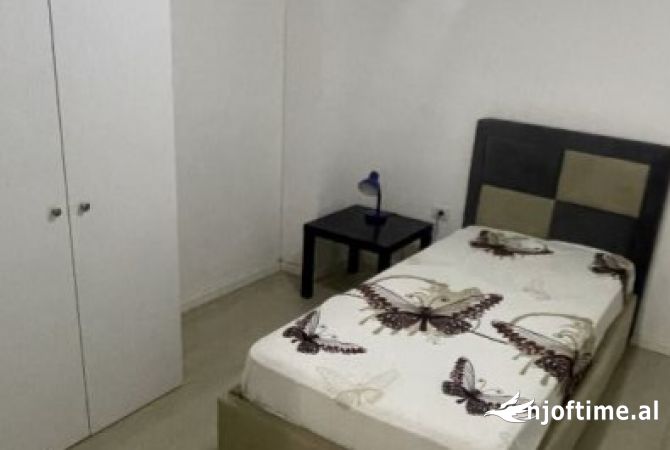 Shtepi me qera 2+1 ne Tirane - 350 Euro