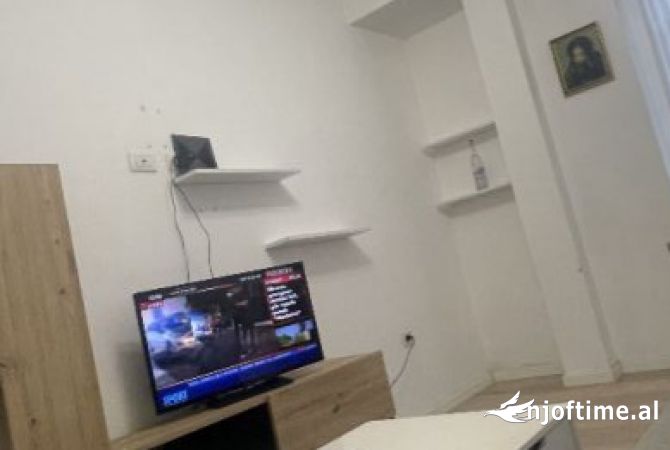 Shtepi me qera 2+1 ne Tirane - 350 Euro