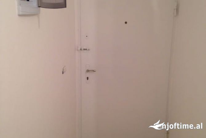 Shtepi me qera 3+1 ne Tirane - 42,000 Leke