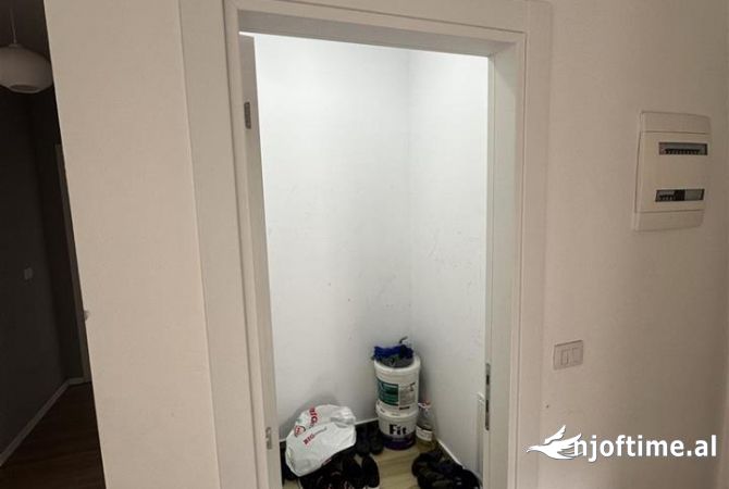 Shtepi ne shitje 2+1 ne Tirane - 180,000 Euro