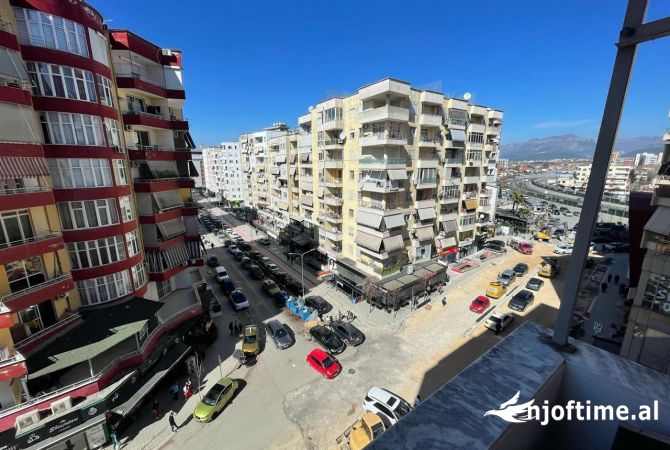 Shtepi me qera 2+1 ne Tirane - 55,000 Leke
