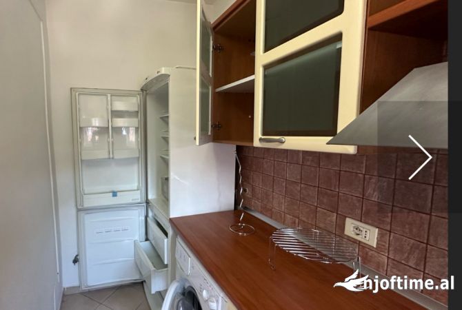 Shtepi me qera Apartament ne Tirane, 2+1, Mobilimi E mobiluar, Pagesa 500  Euro.