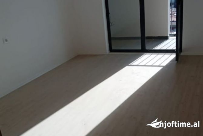 Apartment for rent in Tirana 2+1, Emty