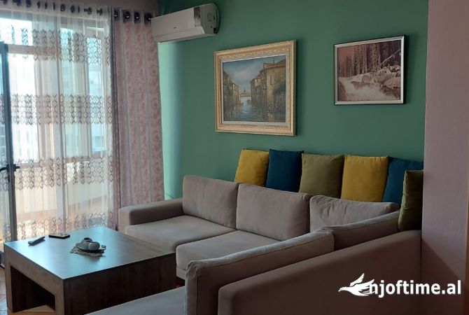 Shtepi me qera 1+1 ne Tirane - 45,000 Leke