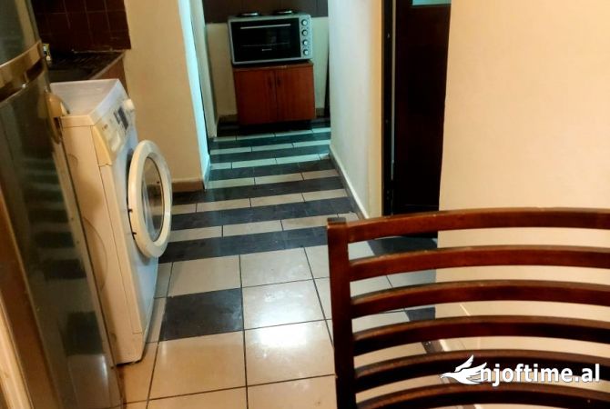Shtepi me qera Garsoniere ne Tirane - 32,000 Leke