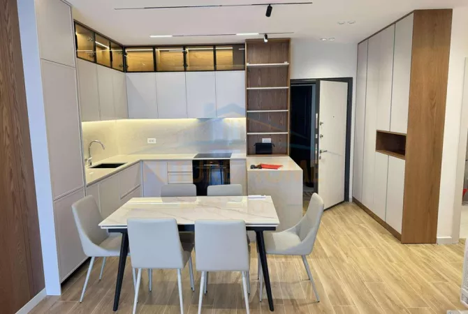 Shtepi me qera 1+1 ne Tirane - 650 Euro