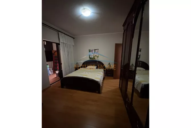 Shtepi me qera Apartament ne Tirane, 2+1, Mobilimi E mobiluar, Pagesa 750  Euro.