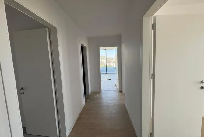 Qera, Ambient per Zyra 3+1+ Post Parkimi, Rezidenca Lake View, Liqeni Artificial.CITY56856