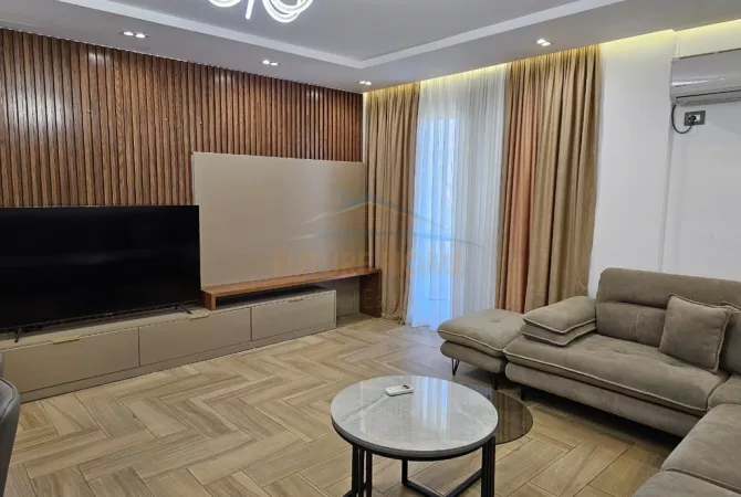 Shtepi me qera 2+1 ne Tirane - 800 Euro