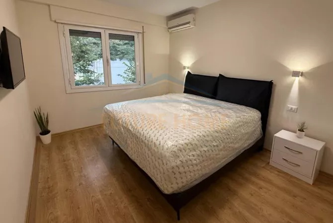 Shtepi me qera Apartament ne Tirane, 2+1, Mobilimi E mobiluar, Pagesa 900  Euro.
